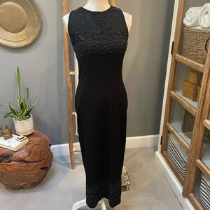 Elegant Black Sleeveless Dress